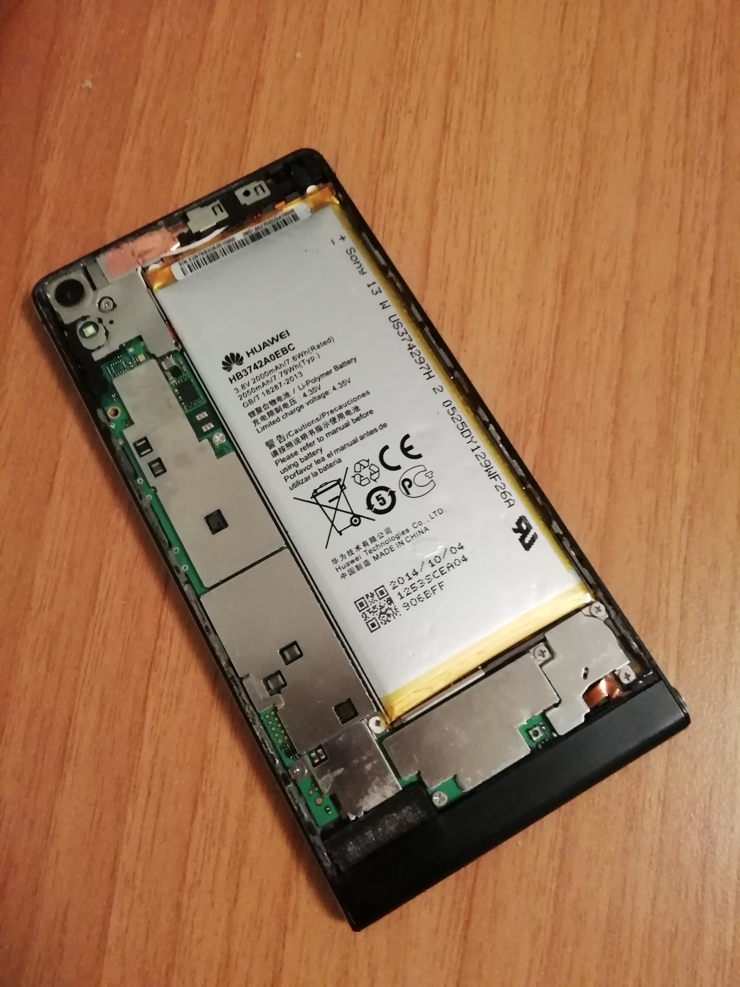 TECH-Dentro-un-vecchio-Huawei-comerano-gli-smartphone-6-anni-fa