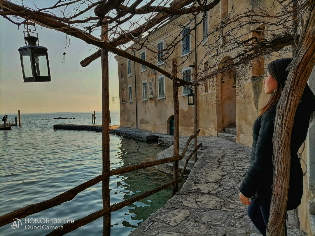 pPunta-San-Vigilionbspè-considerata-la-Portofino-del-Lago-di-Garda-A