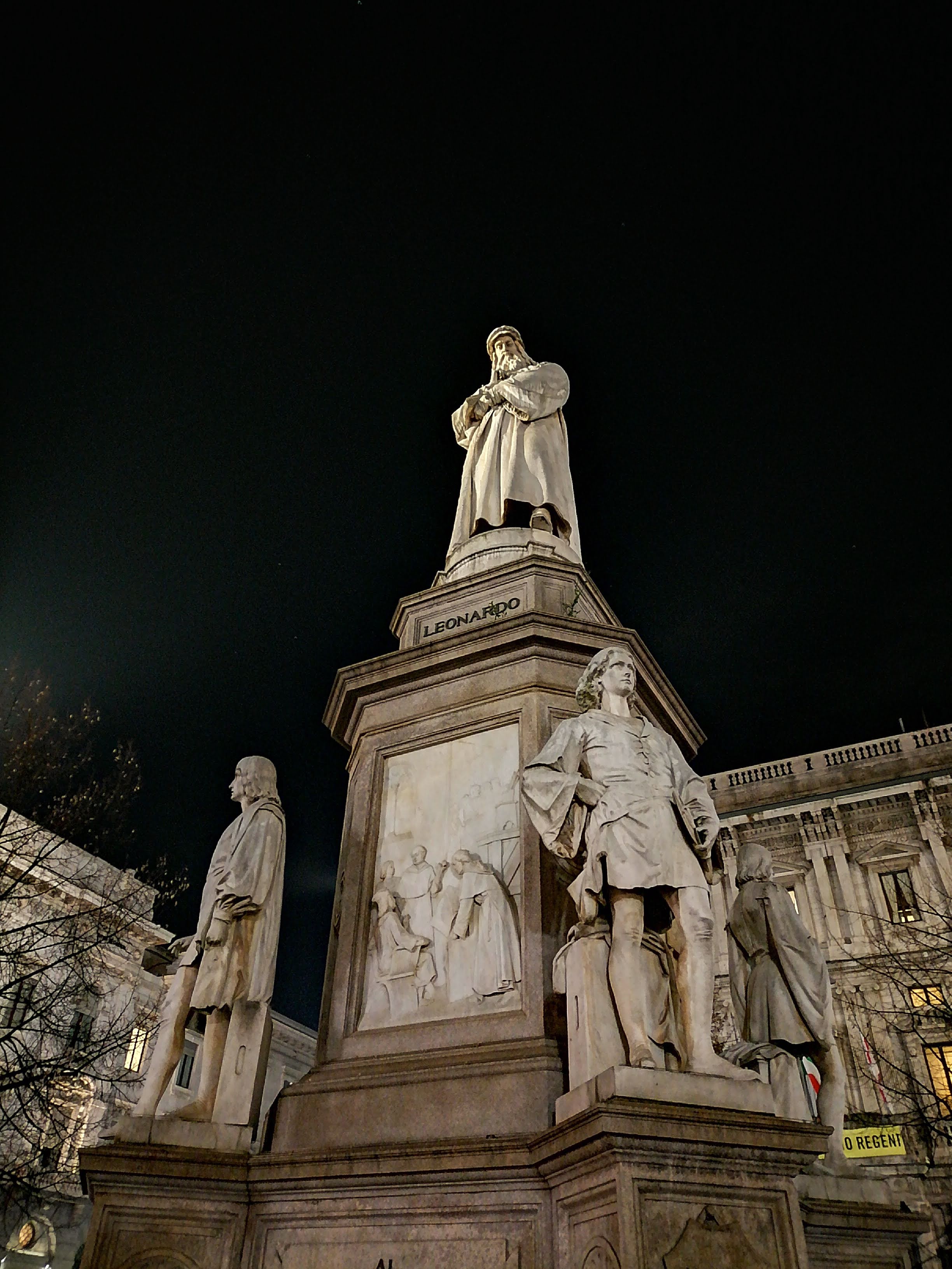 pQualche-scatto-di-quando-sono-tornata-a-Milano-per-un-aperitivo-tra