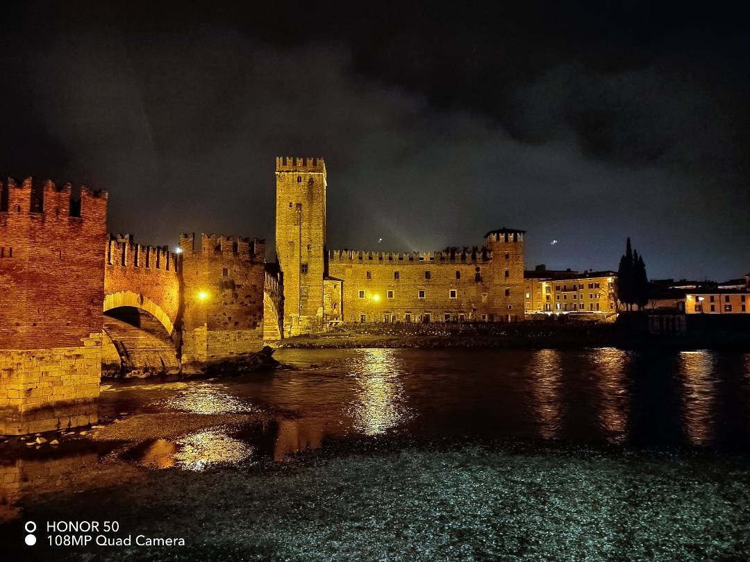 p-styletext-align-centerstrongNuovo-anno-stesse