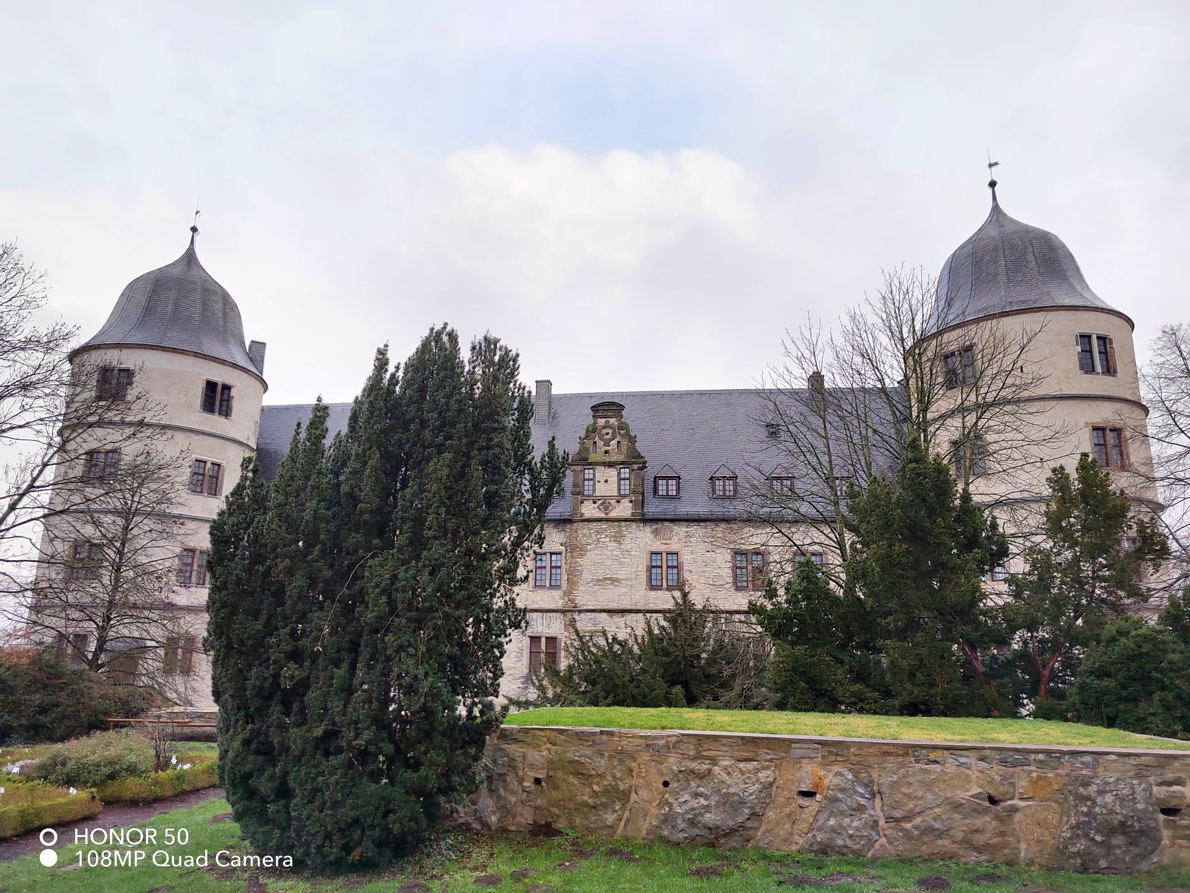 p-styletext-align-centerstrongspan-stylefont-size24pxcolorrgb25500Una