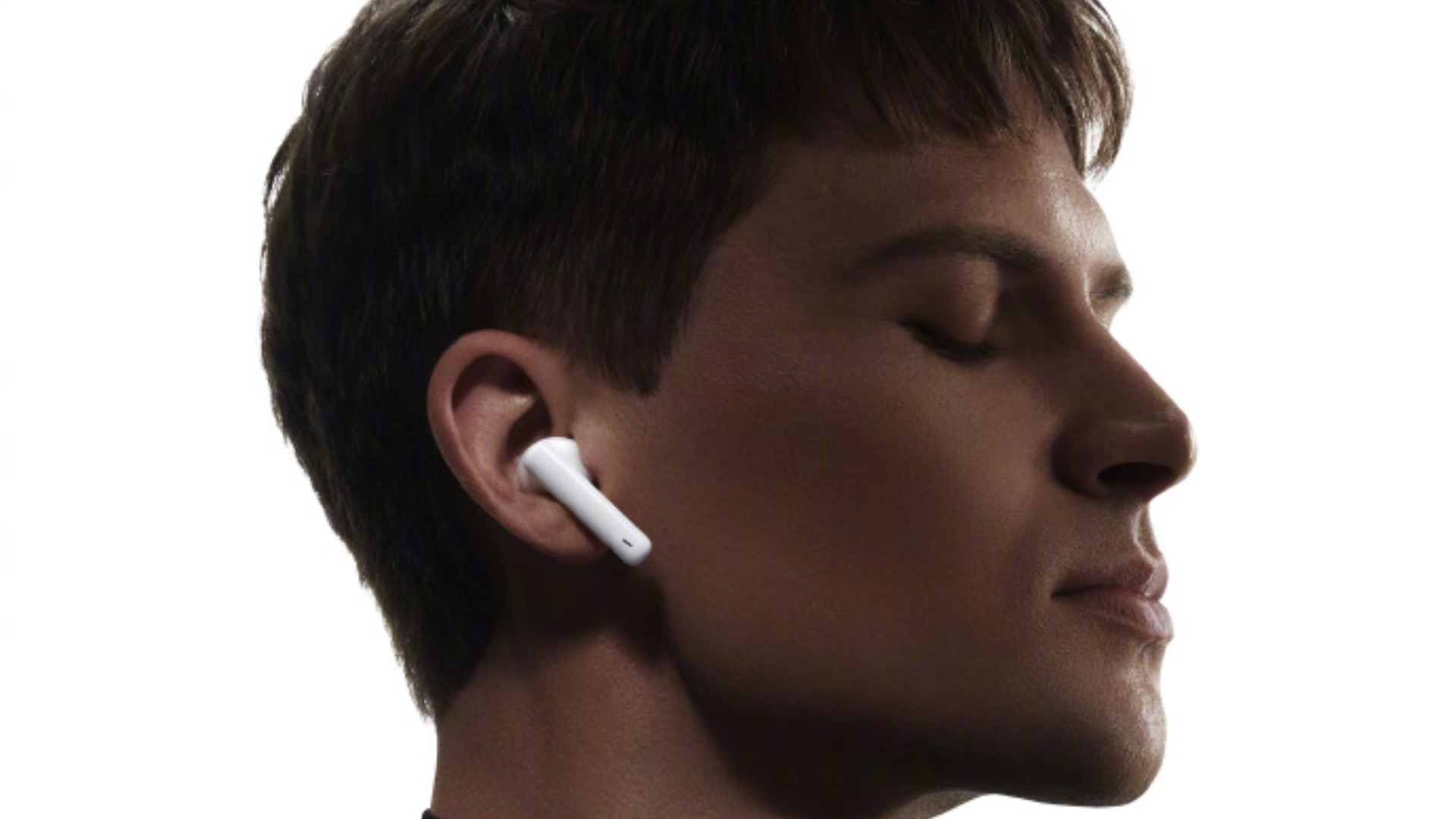 p-styletext-align-centerOggi-si-torna-a-parlare-di-strongauricolari