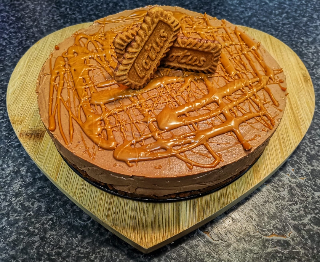 Salted caramel and Biscoff cheesecake HONOR CLUB (UK)