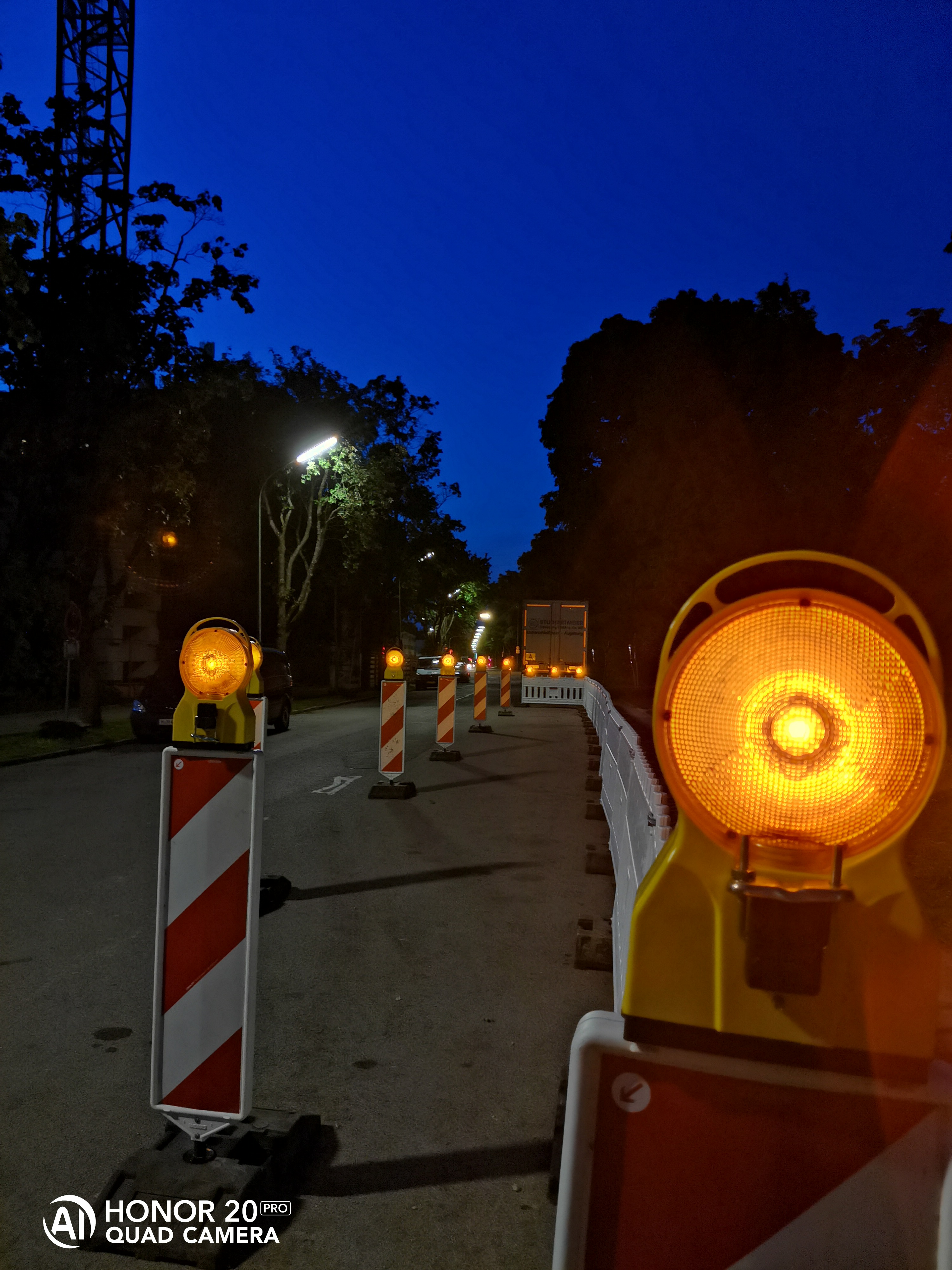 Camera-Feature-AIS-Super-Night-Mode-through-the-lens-of-HONOR-20-Pro