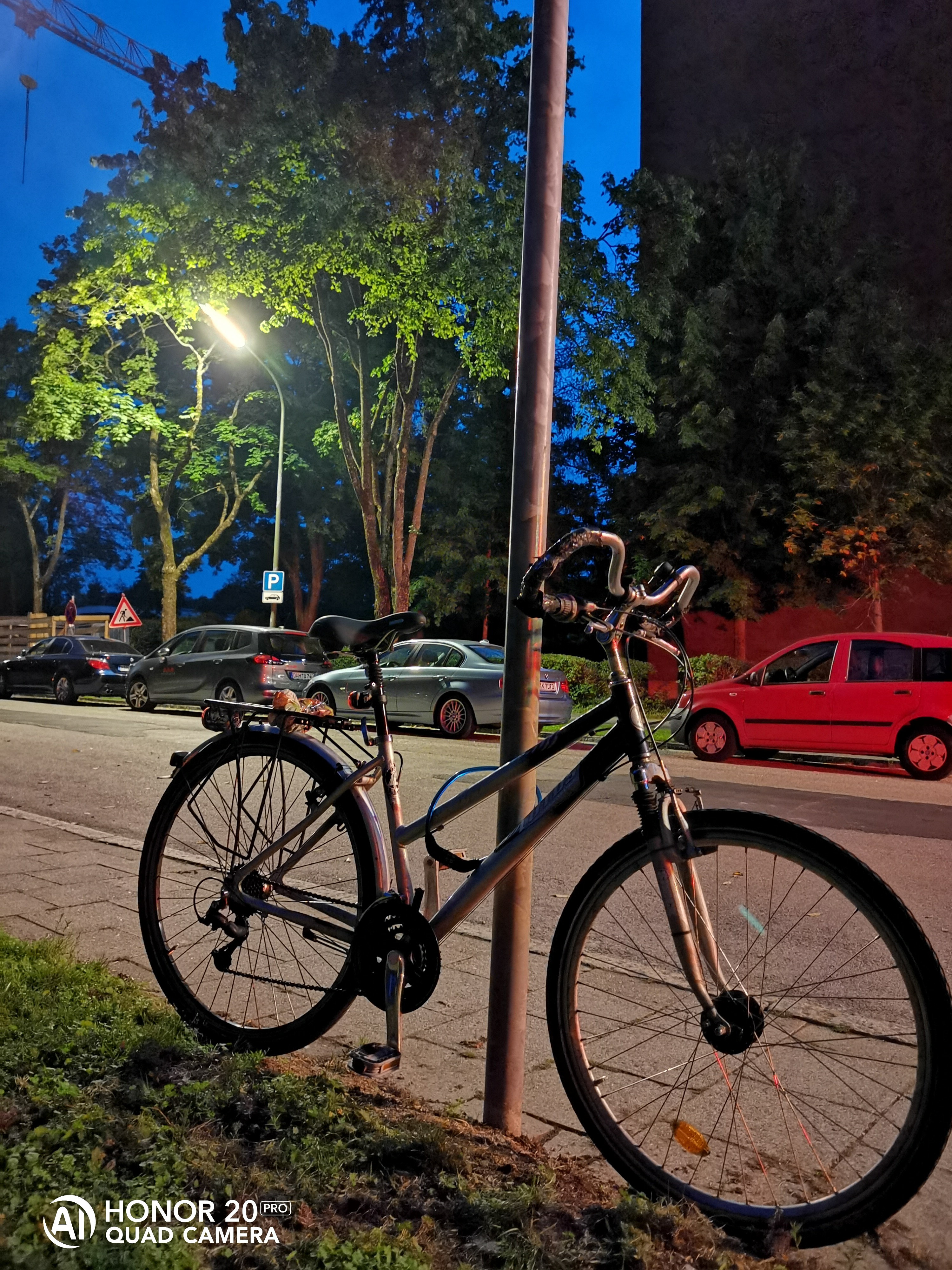 Camera-Feature-AIS-Super-Night-Mode-through-the-lens-of-HONOR-20-Pro