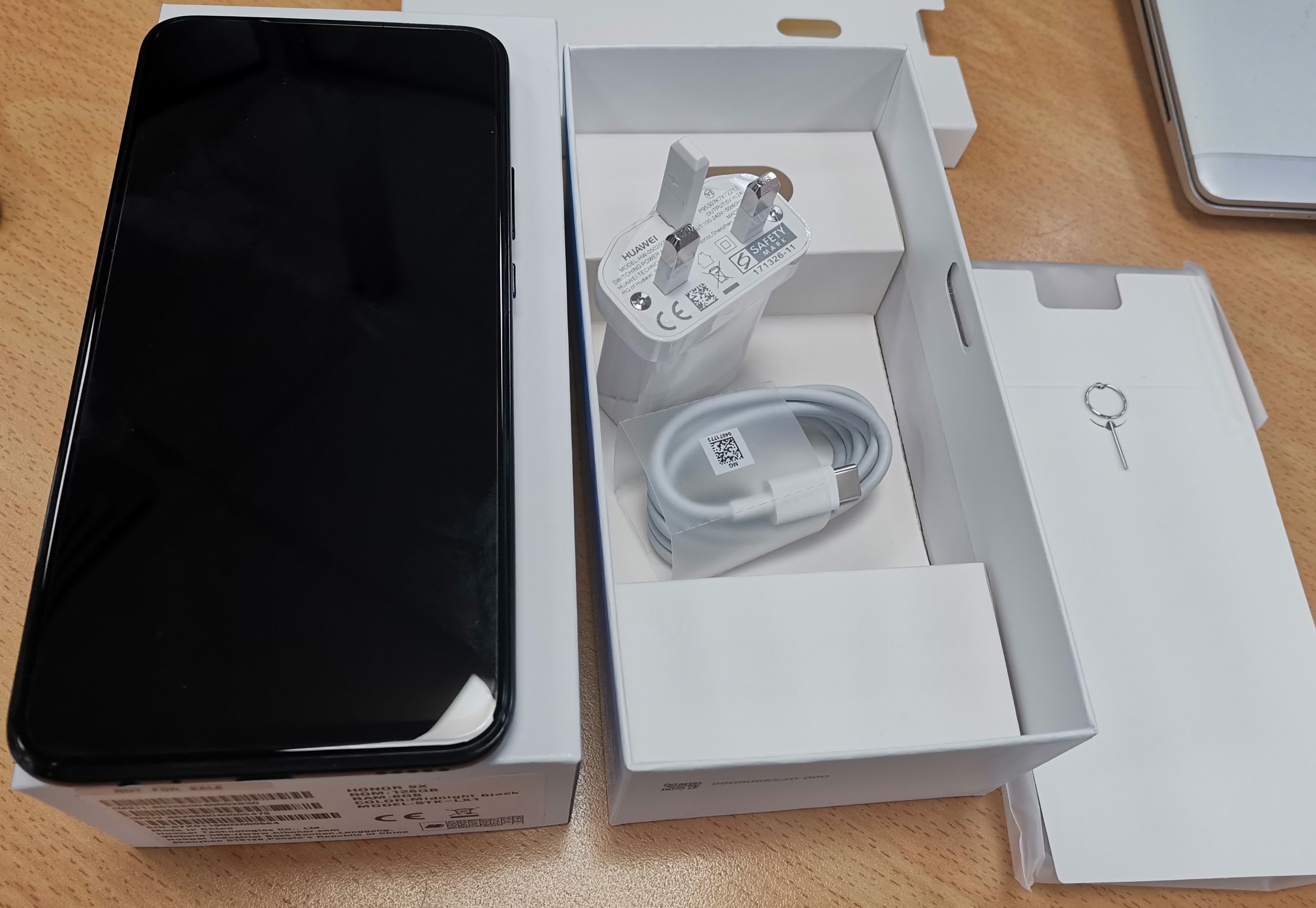 Honor-9X-Fan-Review-Honor-9X-UK-Edition-First-Unboxing