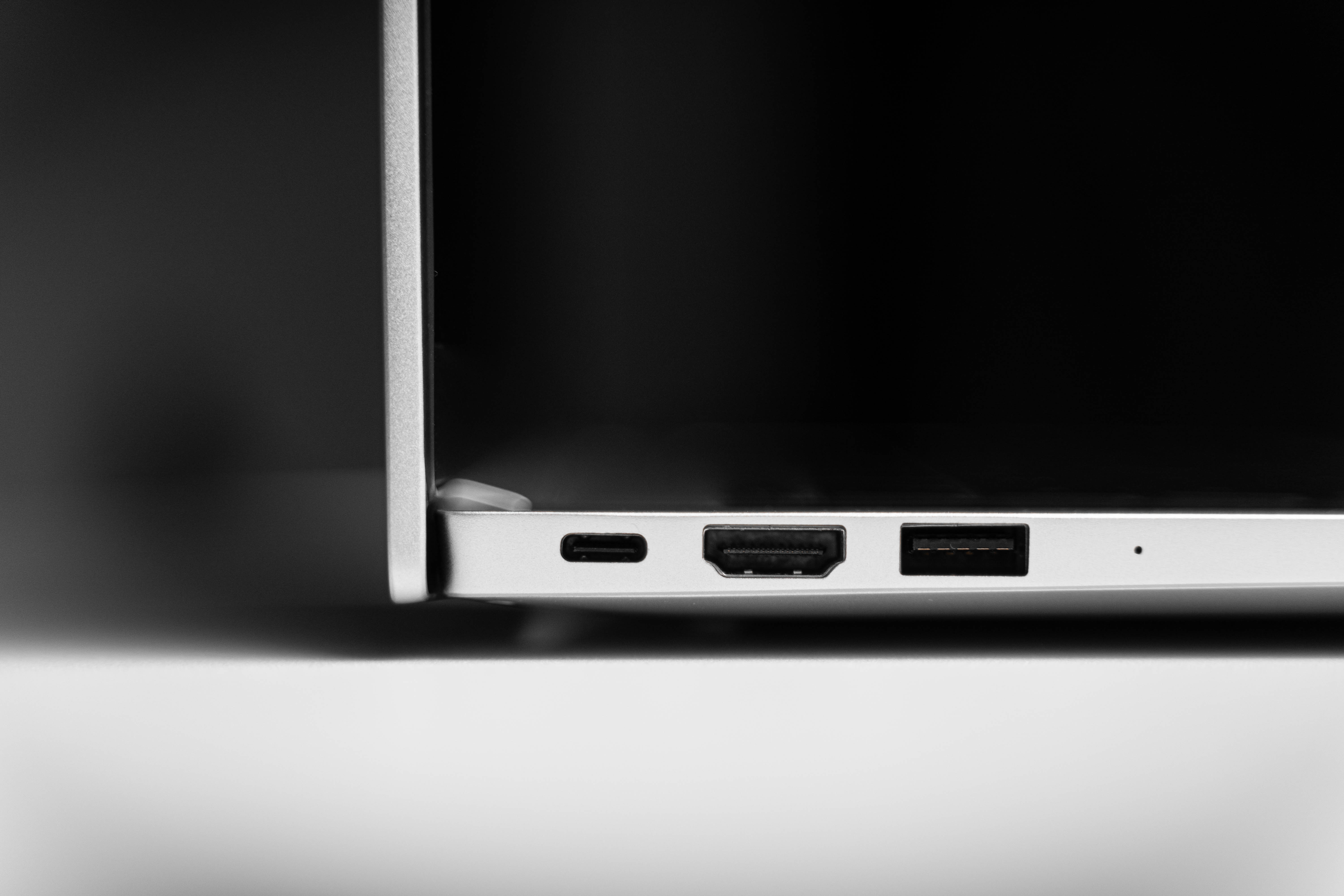 pstrongspan-stylefont-size24pxThe-New-HONOR-MagicBook